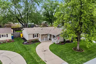 1226 N Glenwood Ave, Griffith, IN 46319 - Photo 2