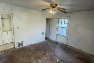 809 Pierce St, Gary, IN 46402 - Photo 10