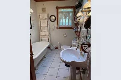 300 11th Street SW, Demotte, IN 46310 - Photo 6