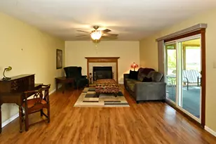 2704 Kellee Ct, Valparaiso, IN 46383 - Photo 10