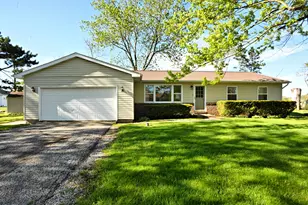 2704 Kellee Ct, Valparaiso, IN 46383 - Photo 1