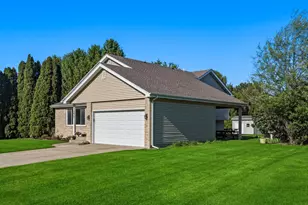 7617 Starling Dr, Schererville, IN 46375 - Photo 2