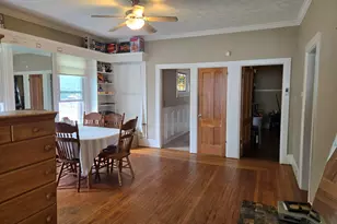 202 G St, La Porte, IN 46350 - Photo 4