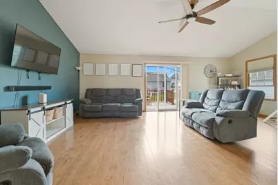 324 Forsythia Street SE, Demotte, IN 46310 - Photo 4