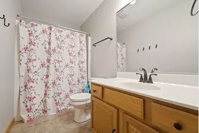 324 Forsythia Street SE, Demotte, IN 46310 - Photo 10