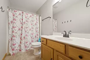 324 Forsythia St SE, Demotte, IN 46310 - Photo 10