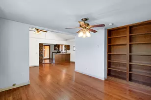 10730 Forestdale St, Saint John, IN 46373 - Photo 6
