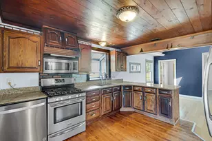 10730 Forestdale St, Saint John, IN 46373 - Photo 6