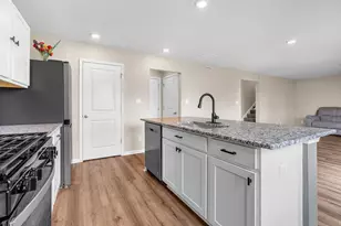 615 Ensign Pl, Hebron, IN 46341 - Photo 8