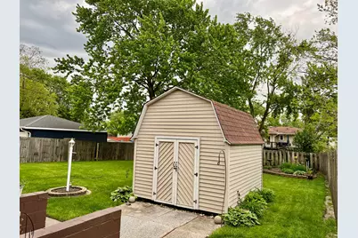 829 Tyler Avenue, Dyer, IN 46311 - Photo 2