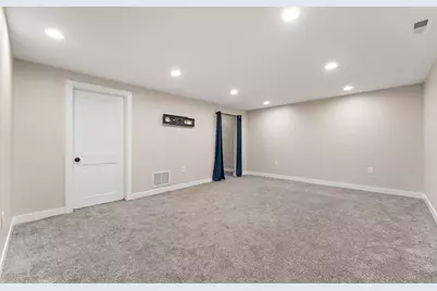 1057 Woodland Court, Lowell, IN 46356 - Photo 16