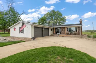 2623 W Hickory Ct, La Porte, IN 46350 - Photo 2