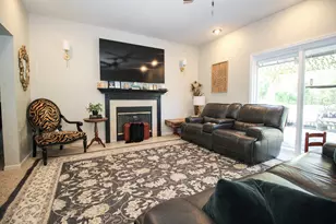11794 N Michelle Dr, Wheatfield, IN 46392 - Photo 8