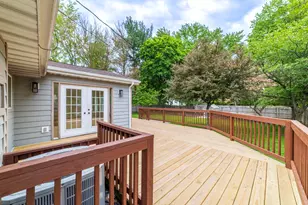 122 Boyd Cir, Michigan City, IN 46360 - Photo 10