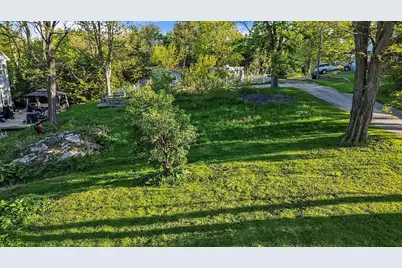 22 S Kenworthy Street, Valparaiso, IN 46385 - Photo 1