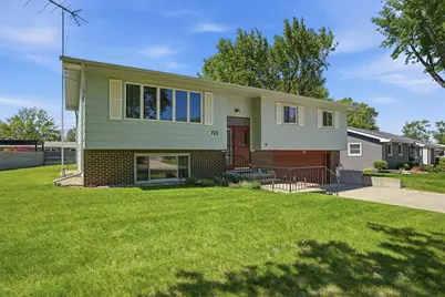723 Maple Lane, Crown Point, IN 46307 - Photo 2