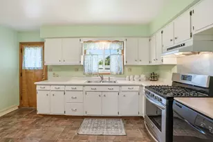 723 Maple Ln, Crown Point, IN 46307 - Photo 8