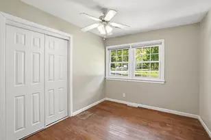 590 E Oak Hill Rd, Chesterton, IN 46304 - Photo 10