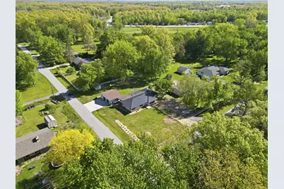 590 E Oak Hill Road, Chesterton, IN 46304 - Photo 24