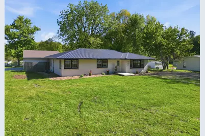 590 E Oak Hill Road, Chesterton, IN 46304 - Photo 2