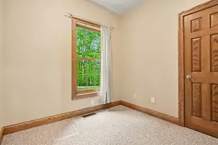 8265 E Walnut Rdg, New Carlisle, IN 46552 - Photo 16