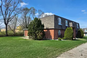 8137 Pine Island Terrace, Crown Point, IN 46307 - Photo 2