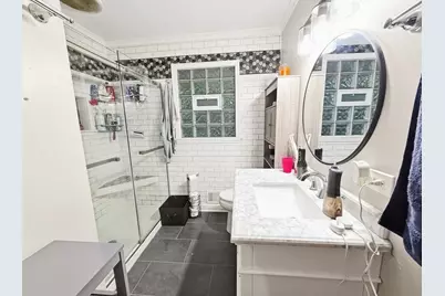 140 N Linda Street, Hobart, IN 46342 - Photo 6