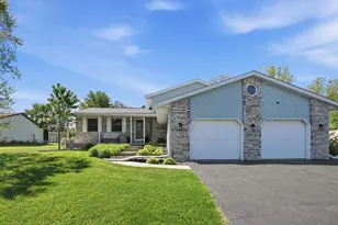 264 Springhill Dr, Valparaiso, IN 46385 - Photo 1