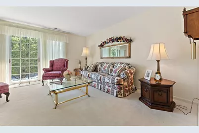 2217 Martha Street #B2, Highland, IN 46322 - Photo 2