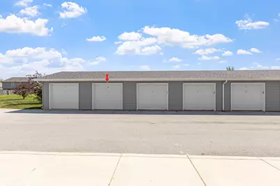 8220 Lincoln Circle #B, Merrillville, IN 46410 - Photo 2