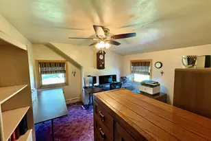 216 Berens St, Dyer, IN 46311 - Photo 14