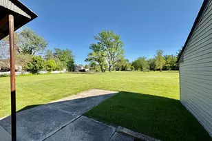 216 Berens St, Dyer, IN 46311 - Photo 20