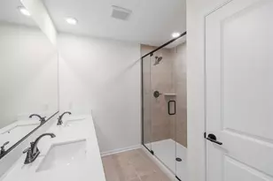 3853 Angel Oak Ln, Valparaiso, IN 46385 - Photo 14