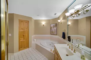 1077 Mission Hills Ct, Chesterton, IN 46304 - Photo 14