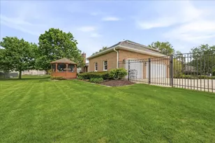 10204 Devonshire Ln, Munster, IN 46321 - Photo 56
