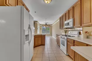 10015 Prairie Knoll Ct, Saint John, IN 46373 - Photo 10