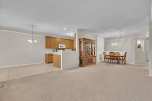 10015 Prairie Knoll Ct, Saint John, IN 46373 - Photo 14