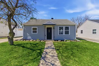 207 Harrington Avenue, Crown Point, IN 46307 - Photo 2