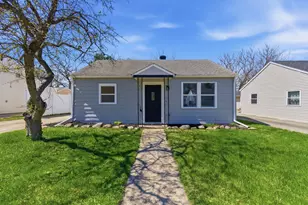 207 Harrington Ave, Crown Point, IN 46307 - Photo 2