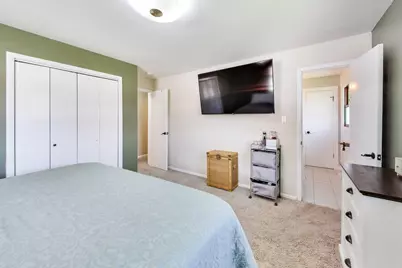 9444 Wildwood Drive, Highland, IN 46322 - Photo 14