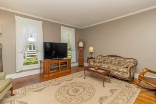 224 Washington St, Lowell, IN 46356 - Photo 10