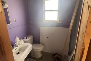410 Hendricks St, Michigan City, IN 46360 - Photo 12