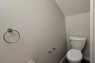 8 W Pearl St, Hamlet, IN 46532 - Photo 18