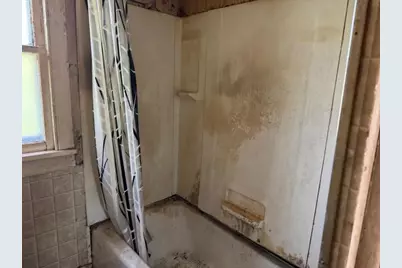 415 Cleveland Avenue, Michigan City, IN 46360 - Photo 8