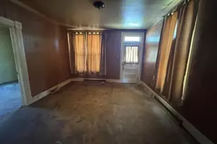 415 Cleveland Ave, Michigan City, IN 46360 - Photo 6