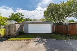 7034 Colorado Ave, Hammond, IN 46323 - Photo 26