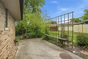 8505 5th St, Highland, IN 46322 - Photo 22