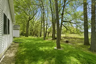 2037 Texas St, Chesterton, IN 46304 - Photo 22