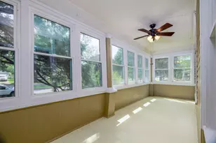 308 E Iroquois St, Kentland, IN 47951 - Photo 4