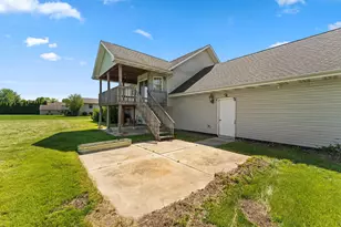 919 Plantation Rd, Valparaiso, IN 46385 - Photo 30